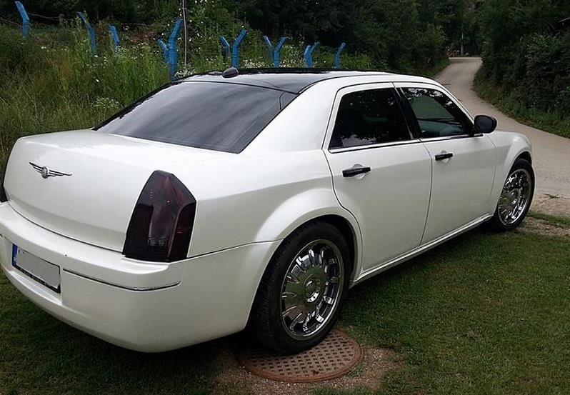 Chrysler-300C-3-5-tng--05