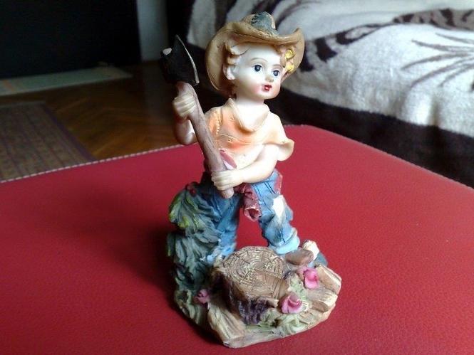 Mali Drvoseca - prelepa figura