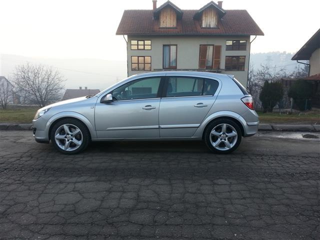 Opel-Astra-H-1-9-cdti--06