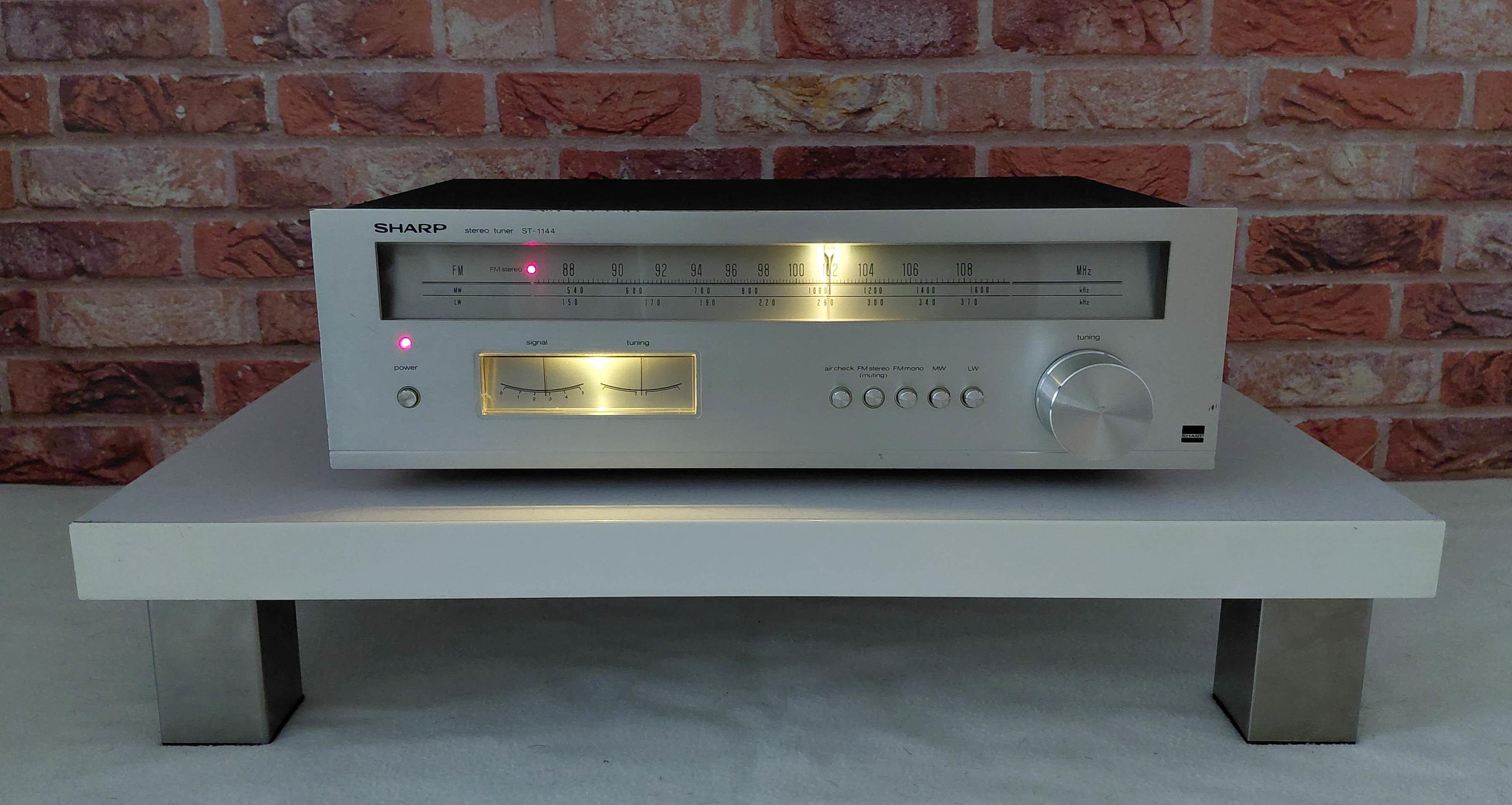 Sharp-ST-1144