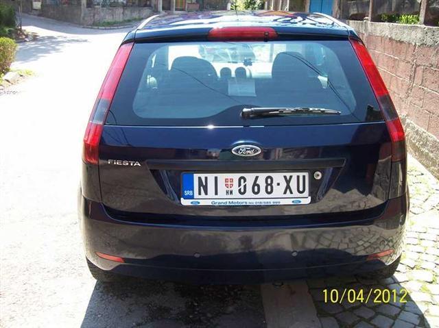 Ford-Fiesta-1-2b-duratec-e4--03