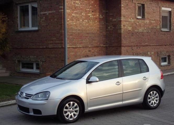 VW Golf 5 1.6 fsi nov -04