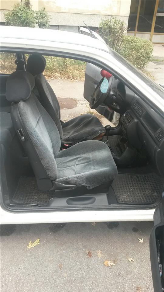 Na-prodaju-Auto-