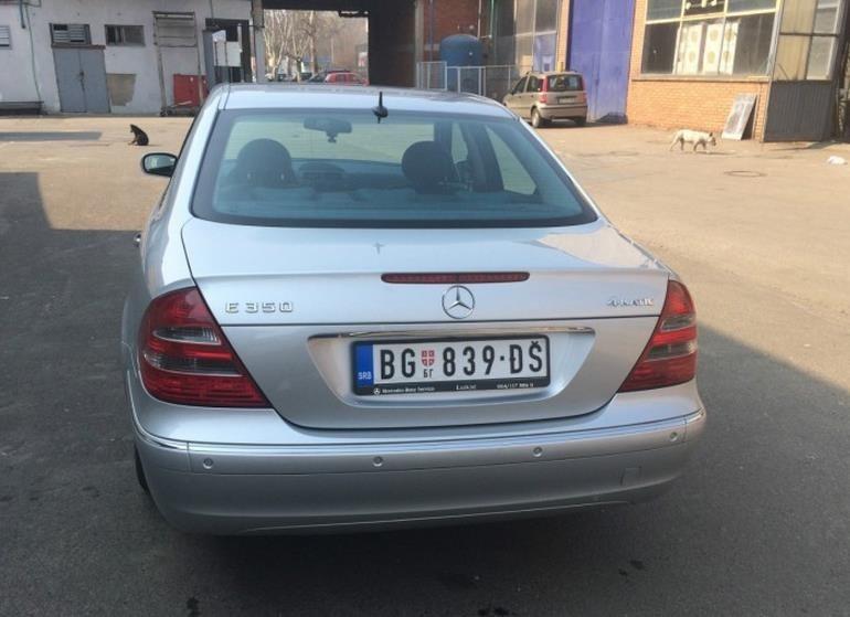 Mercedes-Benz-E-350-4-matic--05