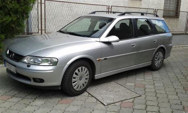 Opel-Vectra-Sport--01-