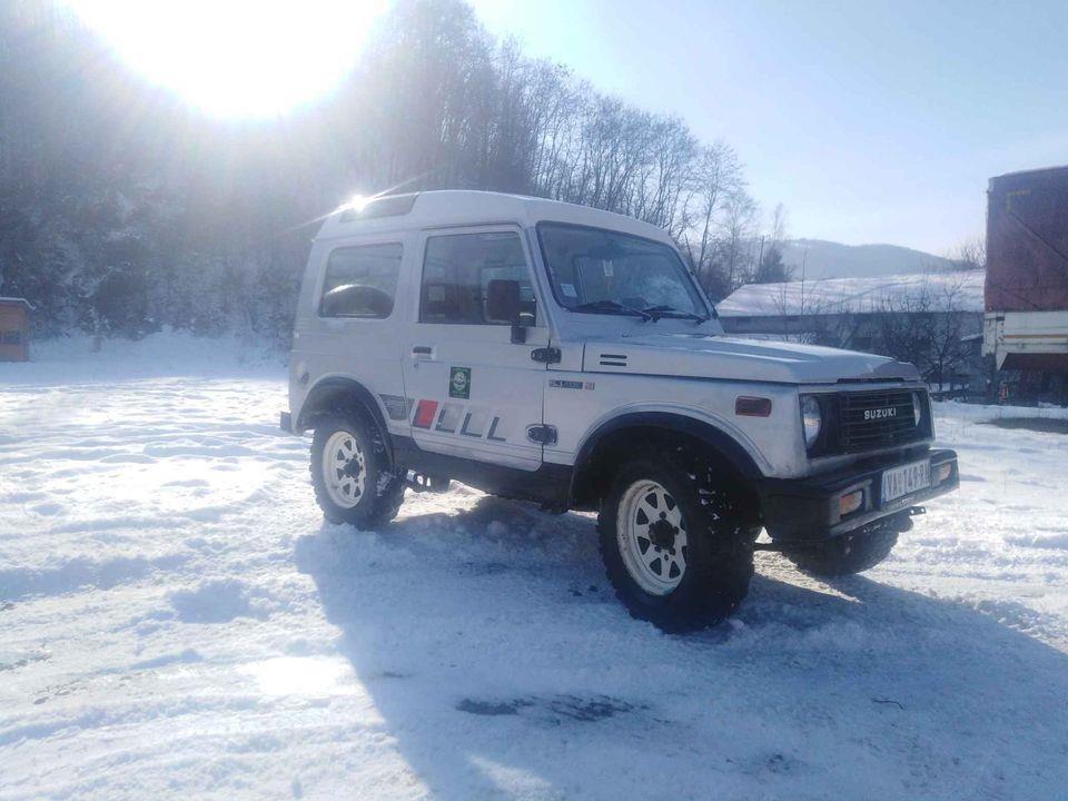 Suzuki-Samuraj-SJ413