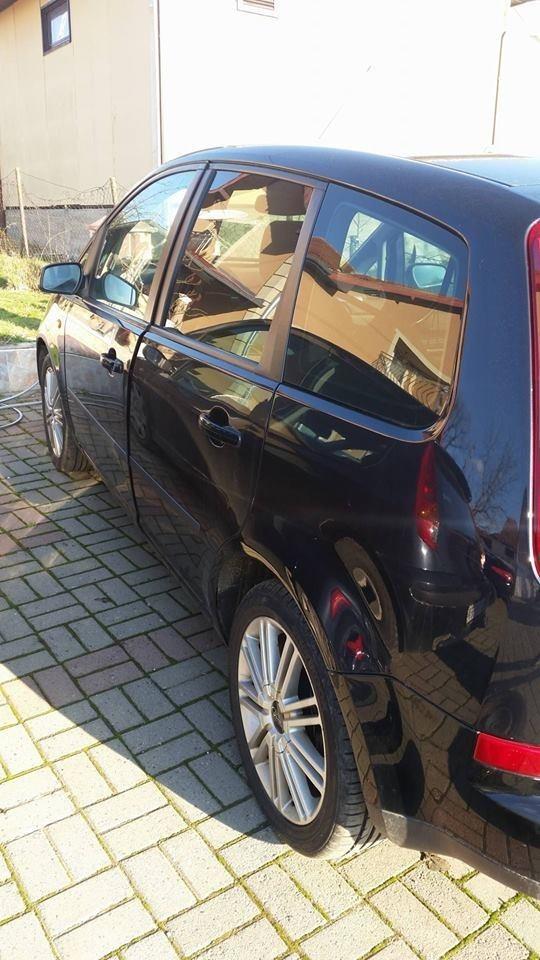 Ford-C-Max--04