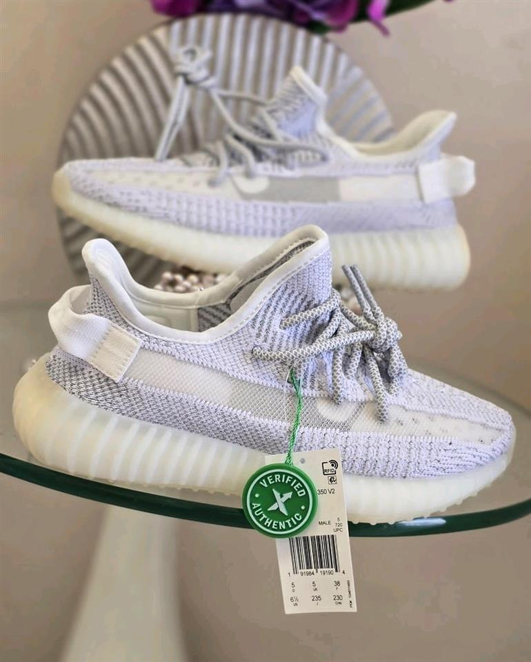 yeezy-patike