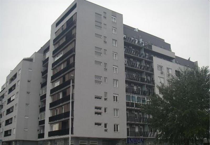 Stan-od-90m2-Novi-Beograd