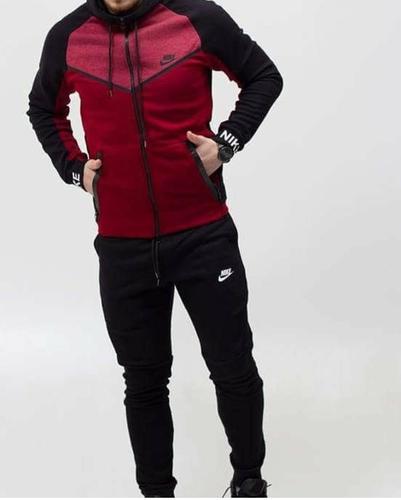 NIKE trenerica