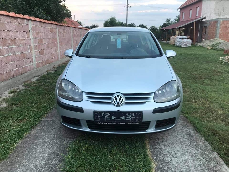 VW-Golf-V-1-6-FSI