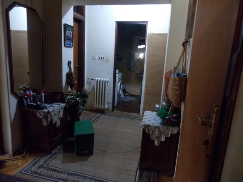 -NIŠ---CENTAR---KUĆA---318m2
