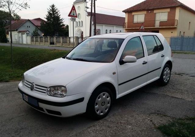 VW Golf IV -99 