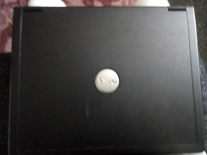 Prodajem DELL laptop