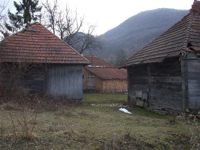 Seosko-domacinstvo-na-prodaju