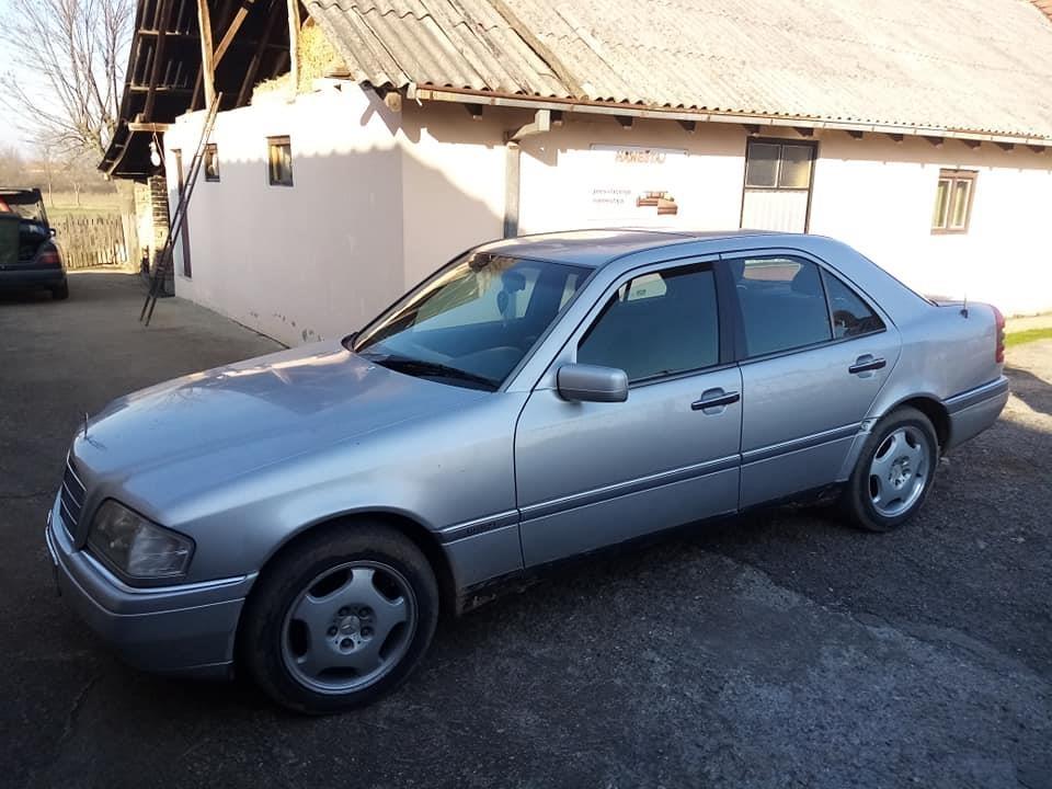 MERCEDES-C-200-BENZIN