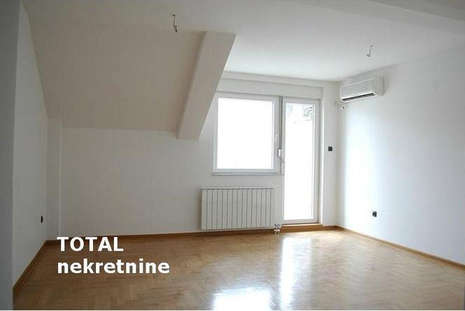 Cetvorosoban duplex stan 