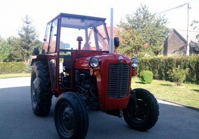 Traktor IMT 539