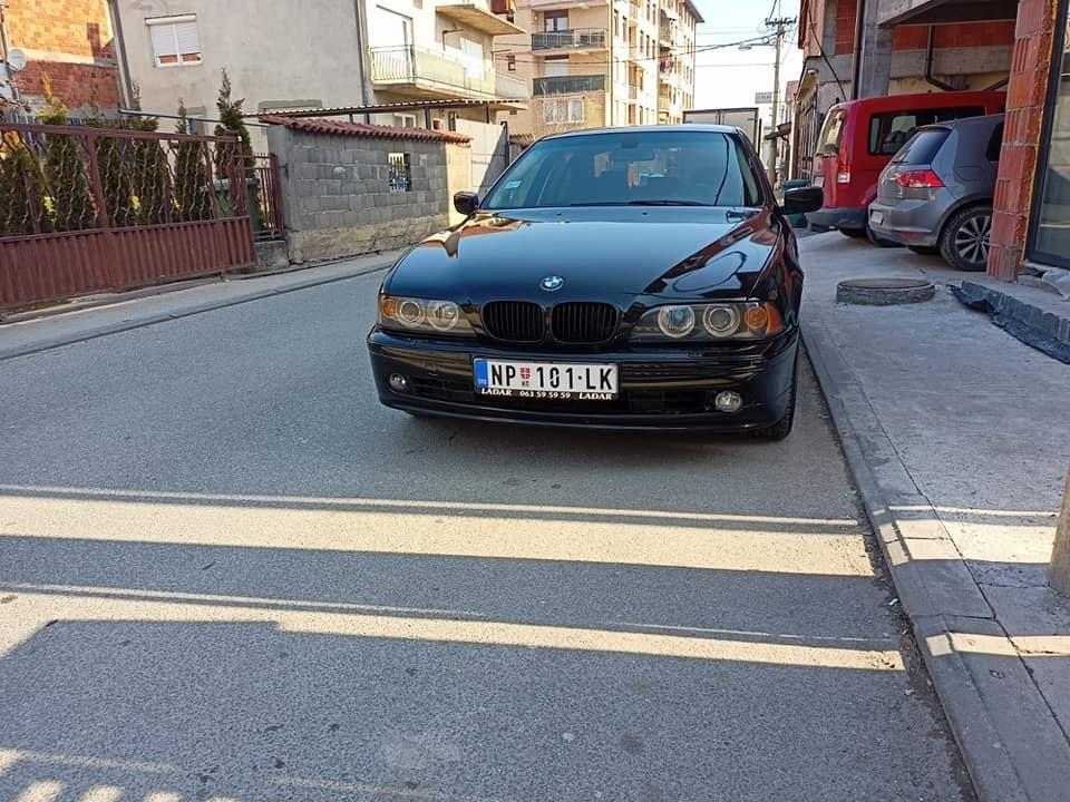 Bmw-525d-2001-god