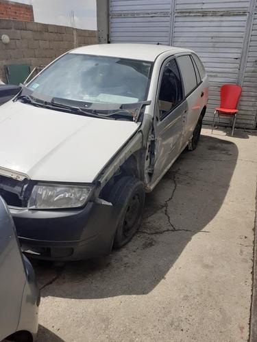 Ceo auto u delovima