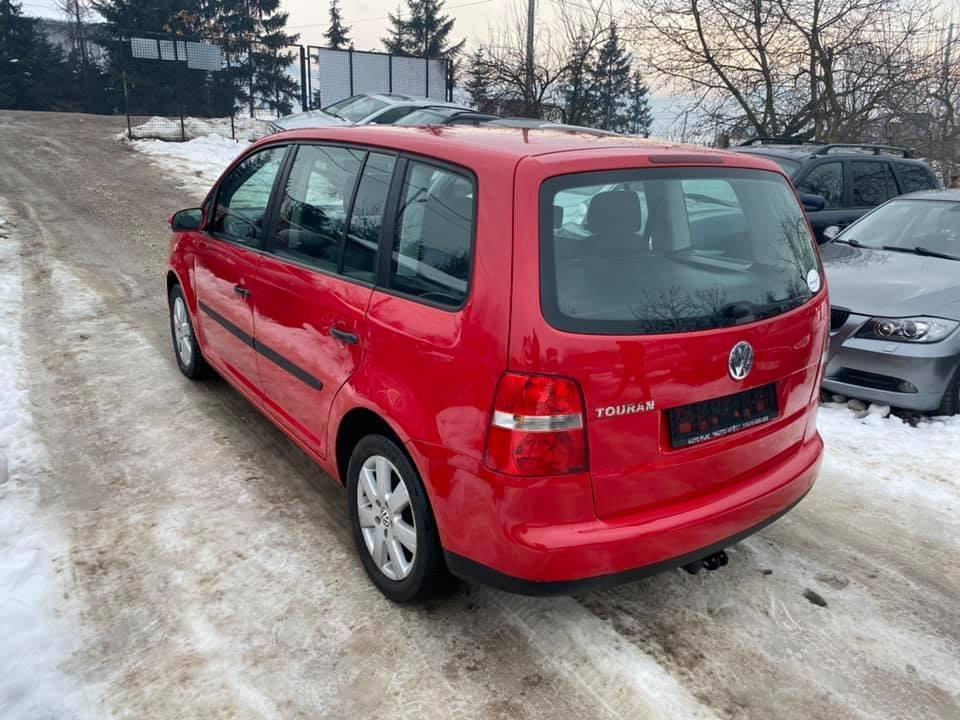 VW-TOURAN-1-6b