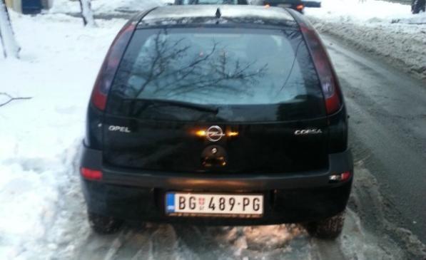 Opel-Corsa-C-1-0-CLUB--01