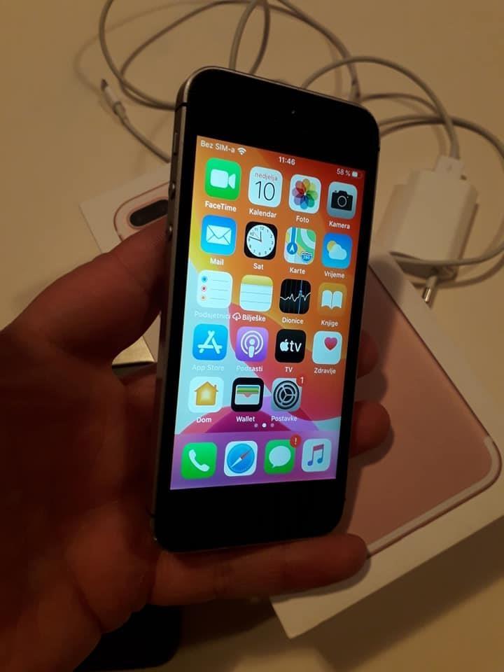Iphone-se-16gb-space-grey
