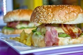 BURGER BOX Gril Bar