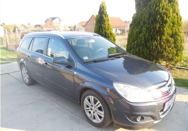 Opel Astra H 1.7CDTI Cosmo -07