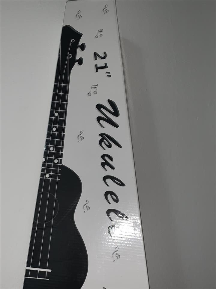 Soprano-Ukulele-21-