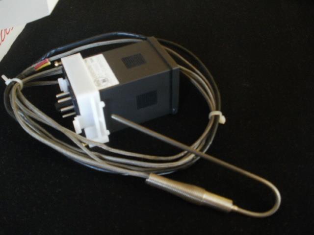 FUJI-electric-temp--controller-sa-sondom