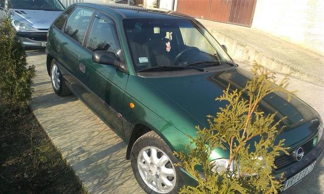 Opel Astra -98