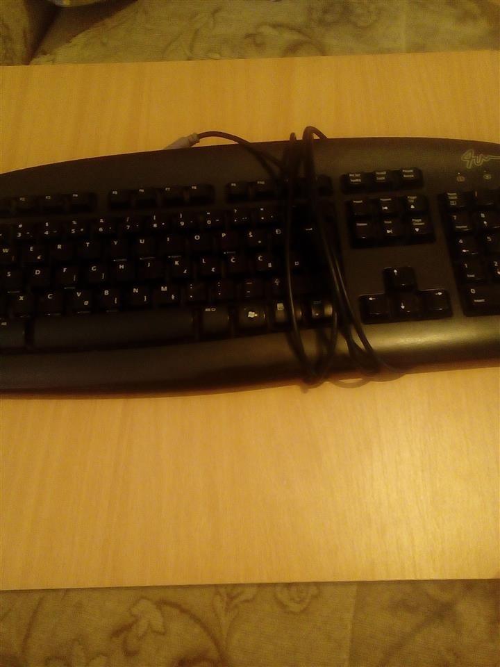 Tastatura