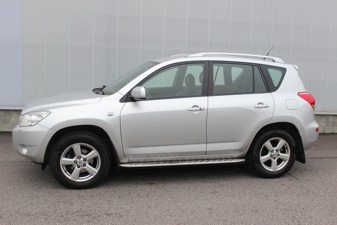 Toyota RAV4, 2008
