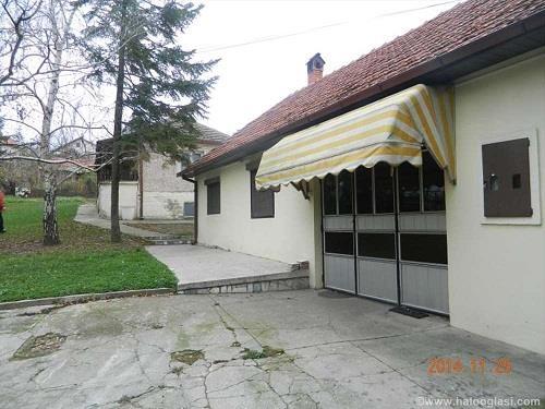 Kuca-Beli-Potok-ispod-same-Avale-Centar-Povoljno
