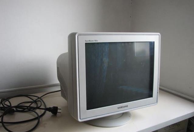 Monitor CRT Samsung 17inca
