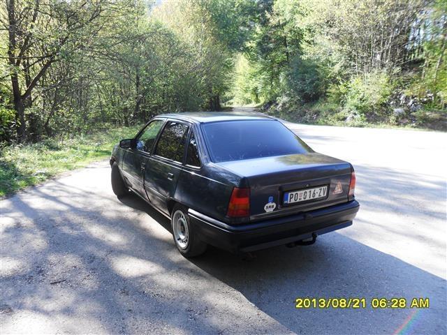 Opel-Kadet-1-6--89
