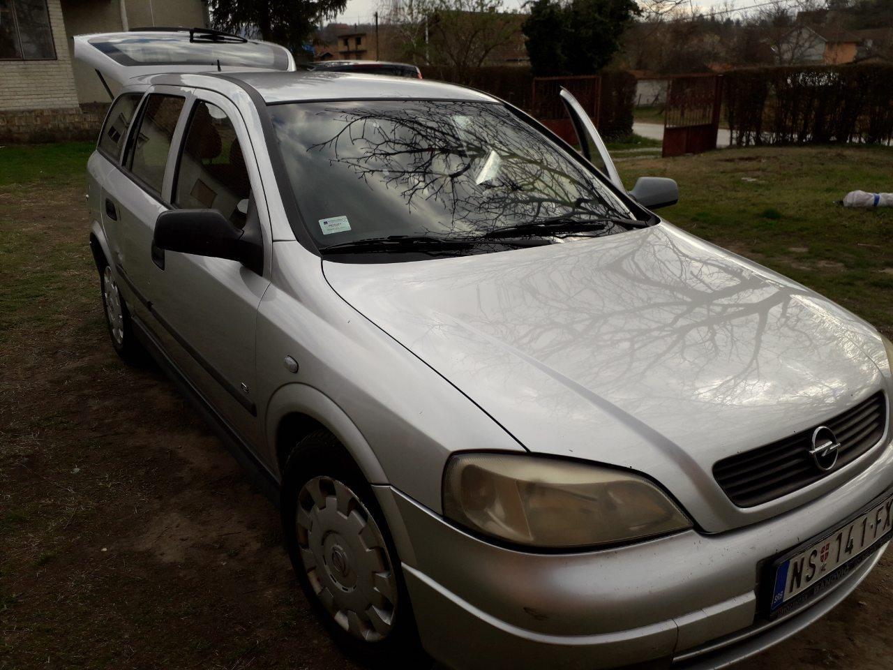 Opel-Astra