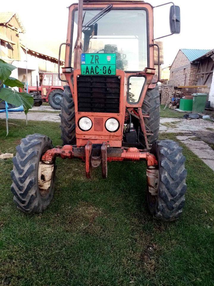 Prodajem-traktor-belarus-mtz-552