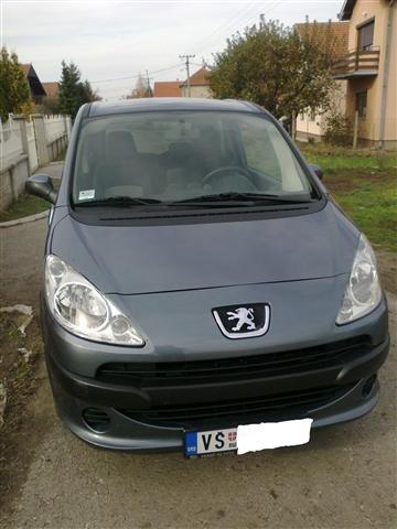 Peugeot-1007--05