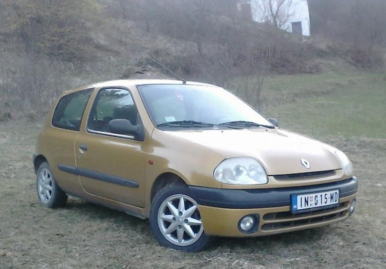Renault-Clio-1-4--01