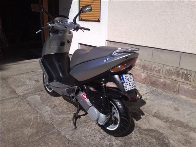 Aprilia-Leonardo-150