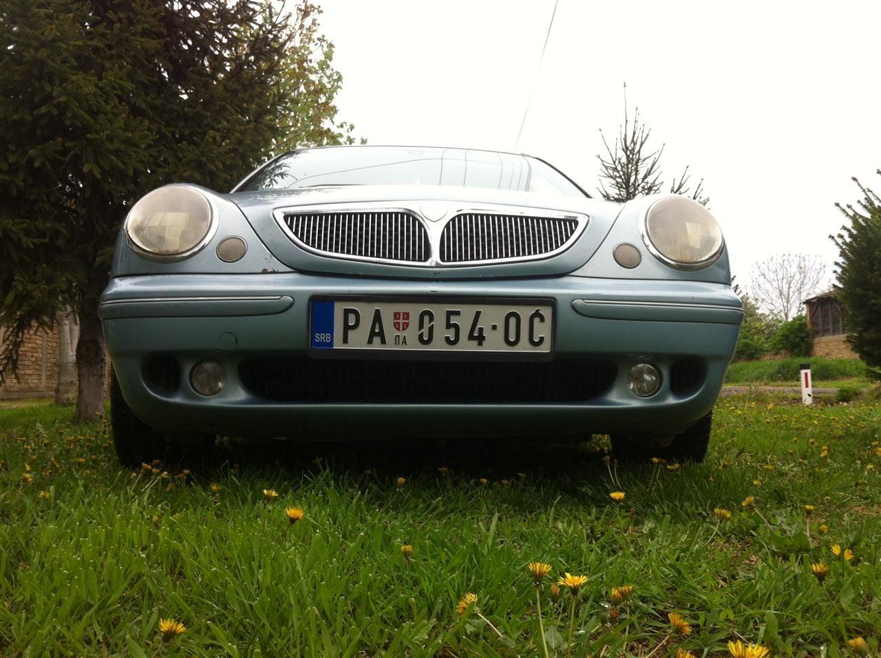 Lancia-Lybra