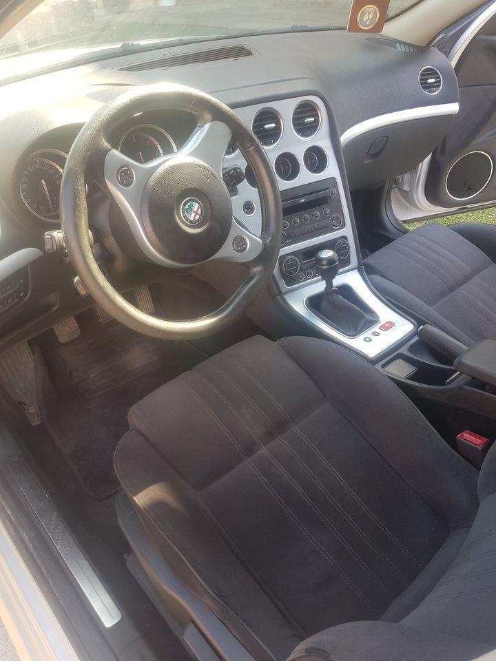 Alfa-Rometo-159-1-9-jtd