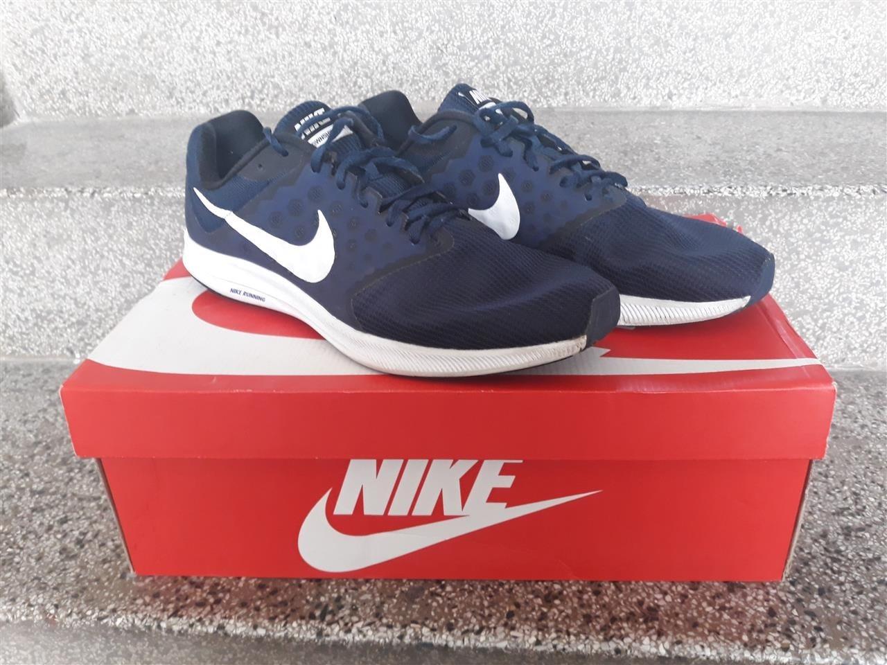 Patike-Nike-DownShifter