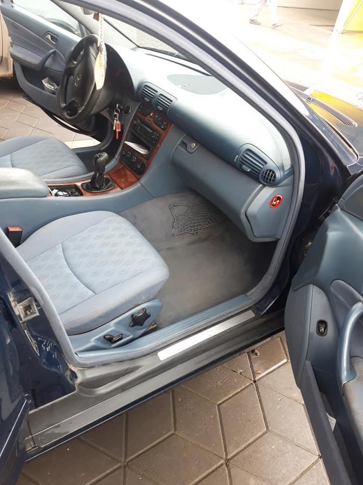 Mercedes-C180