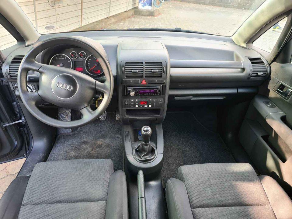 Audi-a2