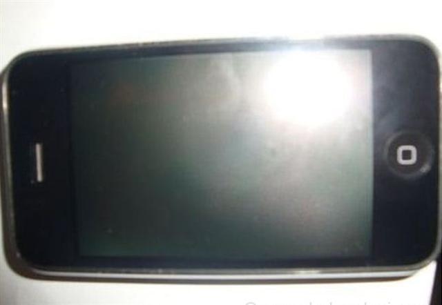 Apple-iPhone-3GS-8GB