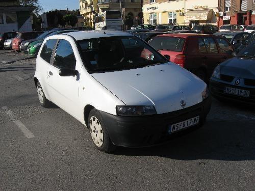 Fiat-Punto-1-9-D--01