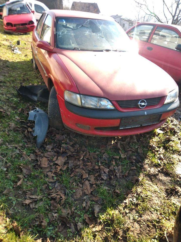 Opel-Delovi